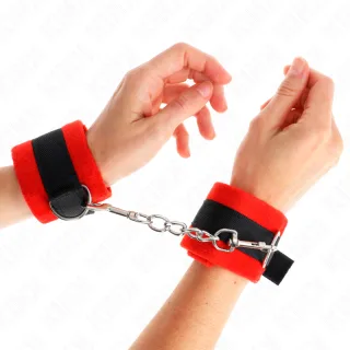 Fesselset Beginner Pelzhandmanschetten Schwarz-Rot