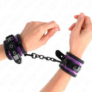 Fetisch-Toy KINK Handfesseln in lila Lack mit Neoprenrand Lila 28 cm