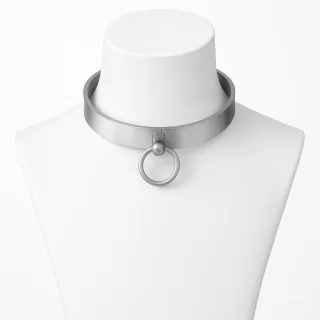 Edles BDSM Halsband aus geb?rstetem Edelstahl, mit O-Ring und Schmuckstein Innen ? 120 mm, Halsumfang bis 37,5 cm / Gewicht: ca. 319g