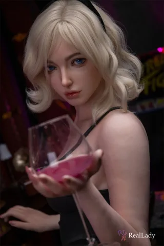 Real Lady Beverly