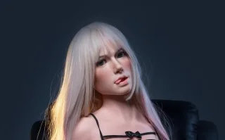 Silikon Sexpuppe Macie