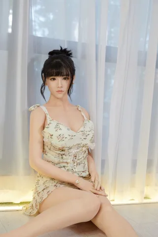 Silikon Sexpuppe Asaka