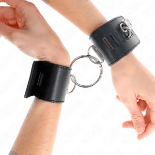 Fetisch-Toy KINK Handfesseln mit O-Ring und Kastenverschluss Schwarz 23 cm