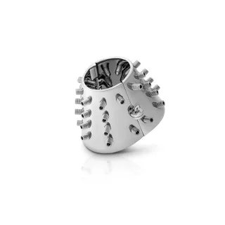 Ovaler CBT Ballstretcher mit 38 SpikesEdelstahl ? 44 mm